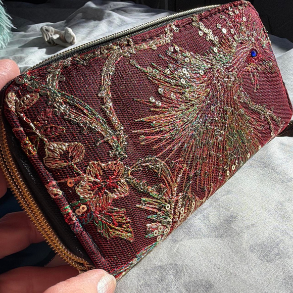 unknown-london Accessories - Red sequin clutch with floral design #glamour #party #eveningwear